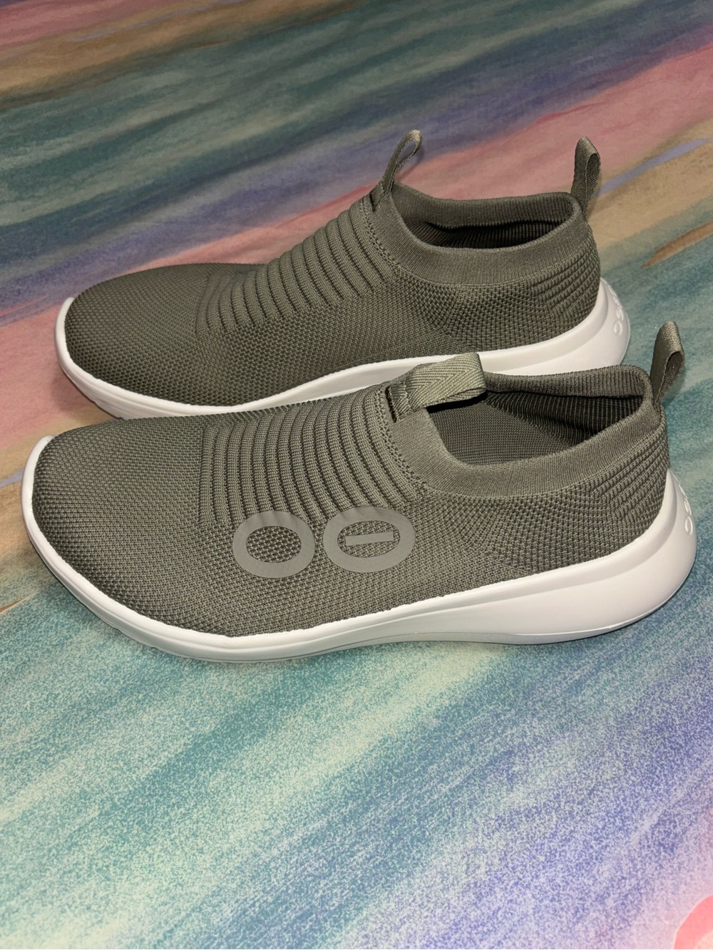 OOFOS men's oomy zen slip-on shoe in chalk/ foliage size 11